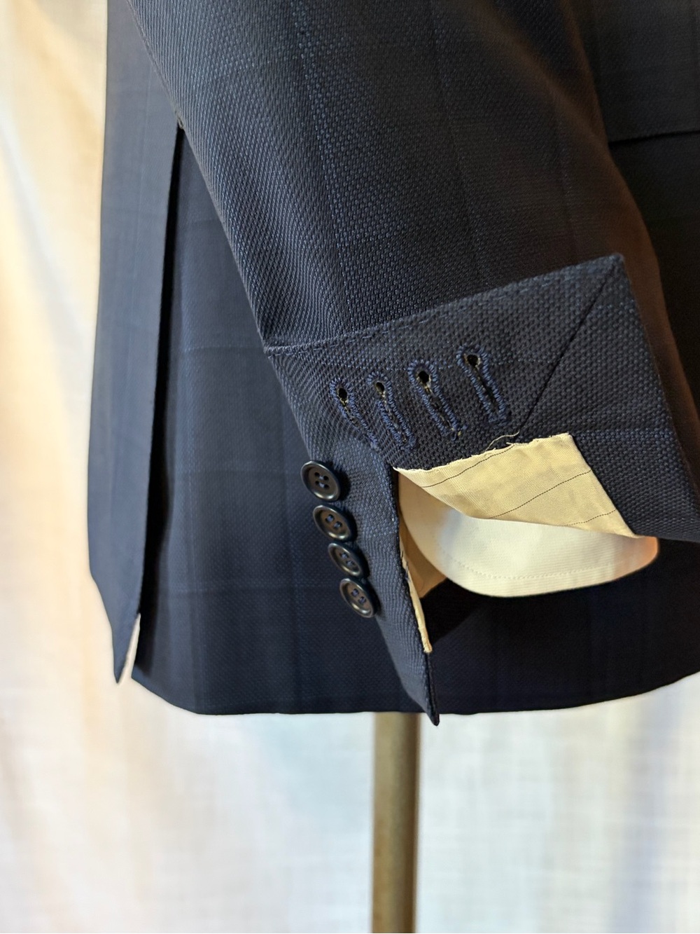 Canali made in Italy Men's Navy Blue check Blazer - 42R